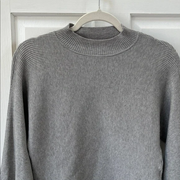 Gilli Long Sleeve Mock Neck Ribbed Knit Top Sweater Heather Grey size small - Picture 15 of 15